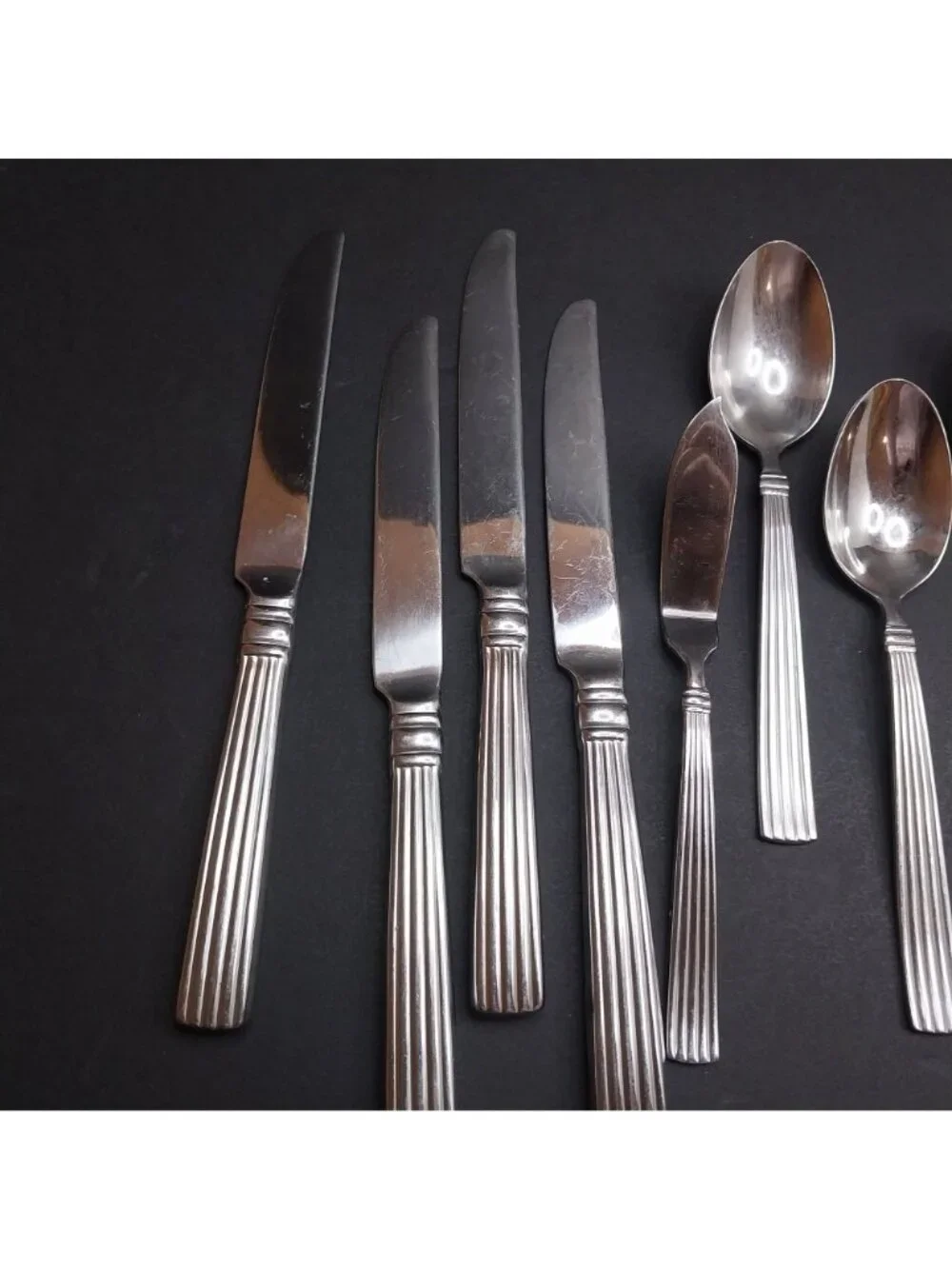 Crescendo II Reed & Barton 18/10 Stainless Flatware 18 Piece Set Spoons Forks